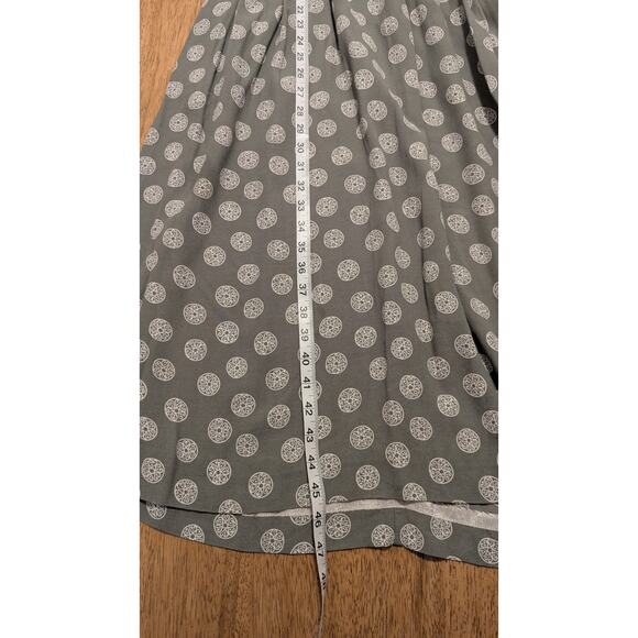 Orvis 90s VINTAGE RAYON Shift Shirt Dress Khaki Tan White Floral Pleated Size 8 - Picture 3 of 4